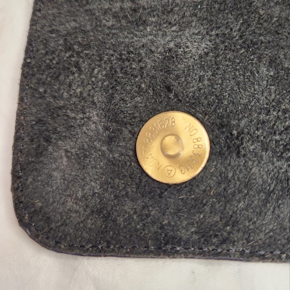 Black Leather Curduroy Travel Bag - Picture 15 of 16